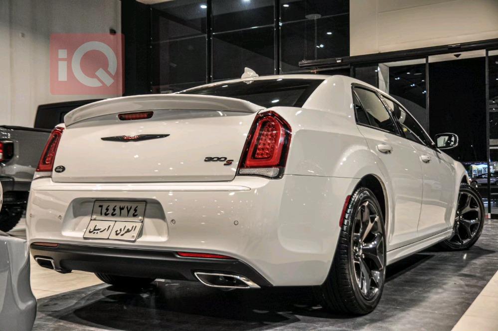 Chrysler 300